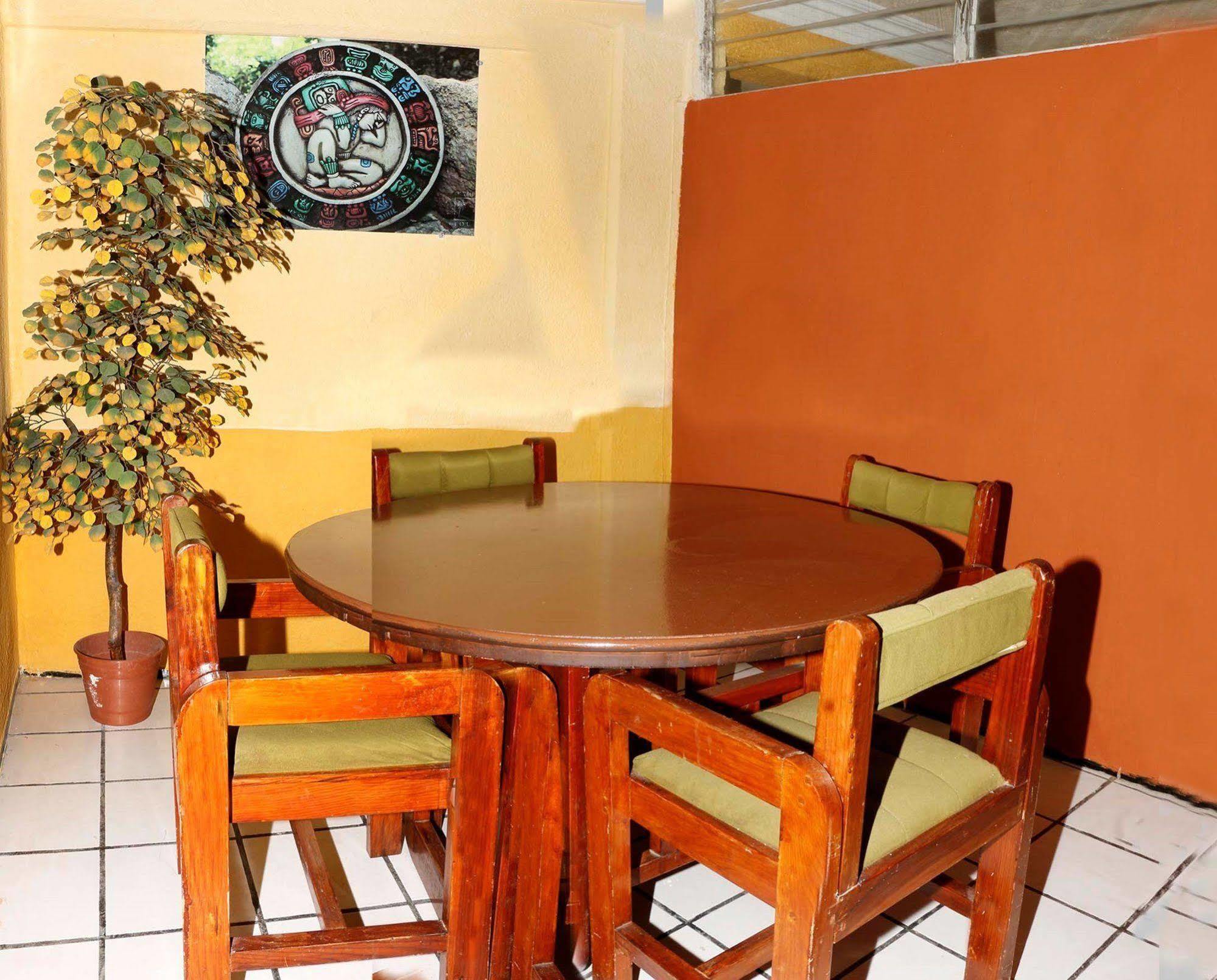 Hotel Suites Elia Noemi Mérida Exterior foto