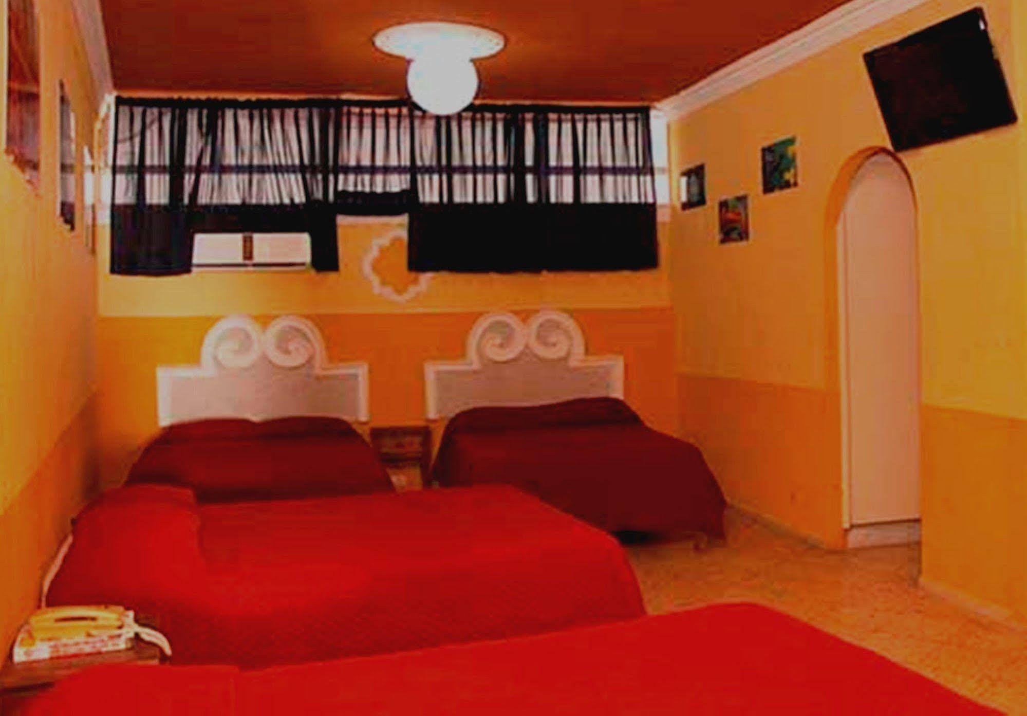 Hotel Suites Elia Noemi Mérida Exterior foto