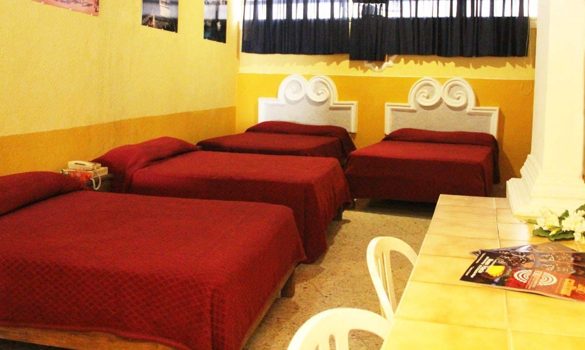 Hotel Suites Elia Noemi Mérida Exterior foto